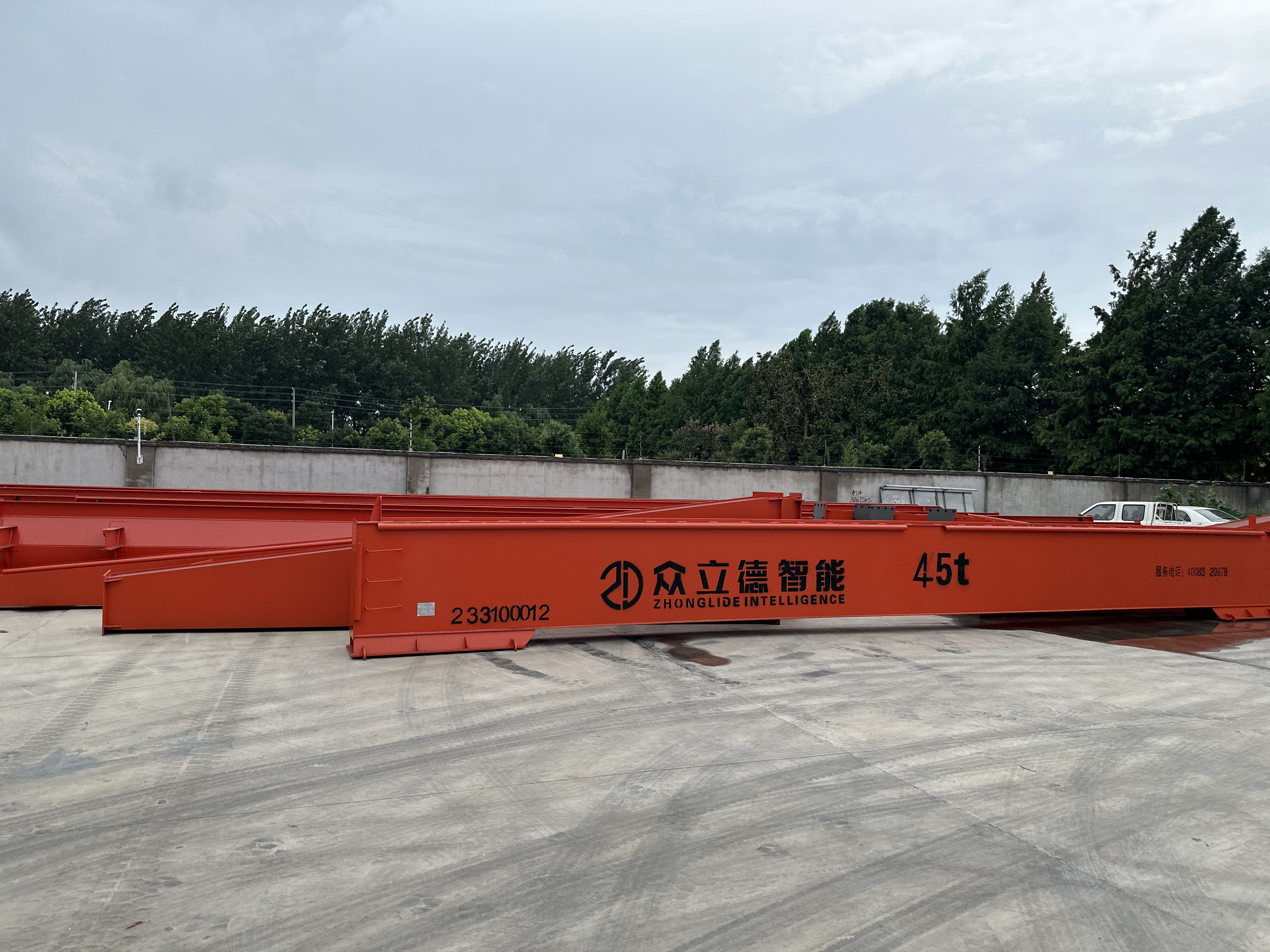 45吨龙门吊拼装现场